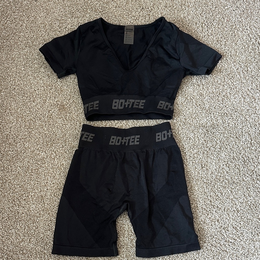 Bo+Tee Women's Black Athletic Shorts Set